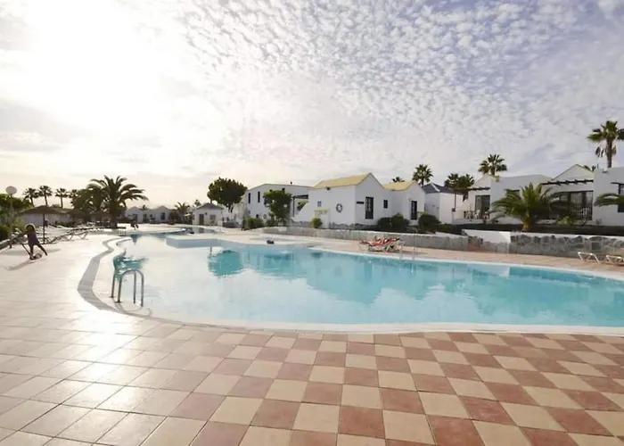 Alby House 2 Montecastillo アパート *